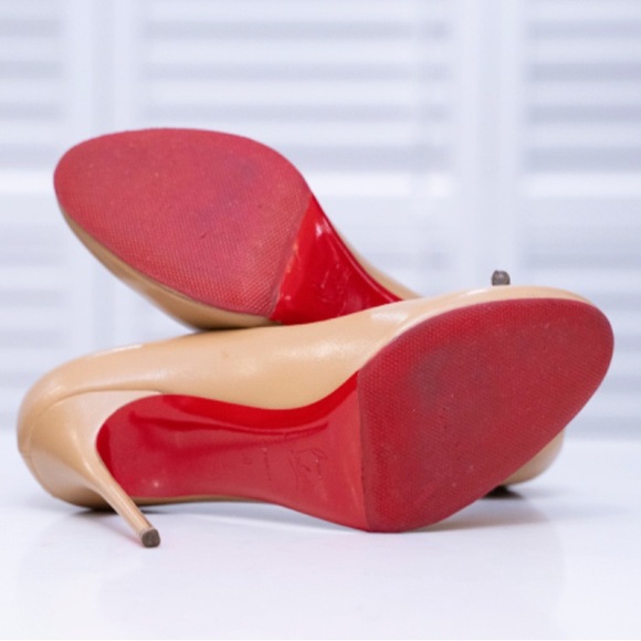 CHRISTIAN LOUBOUTIN beige round toe - Picture 4 of 5